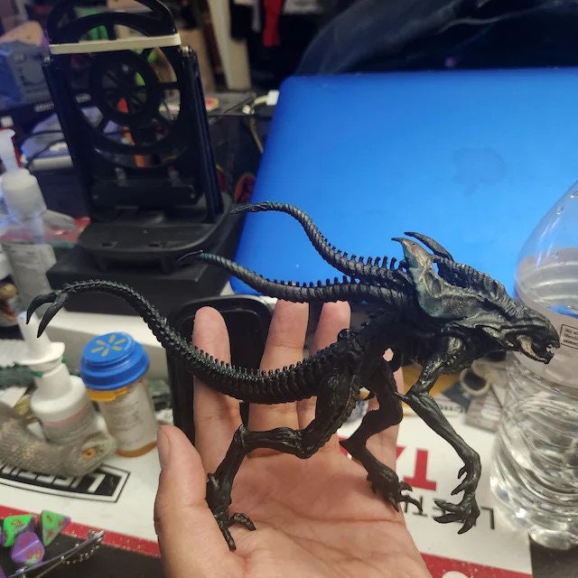 Aliens Vs Humans Xeno True King is Loose, Papsikels, Resin Miniature