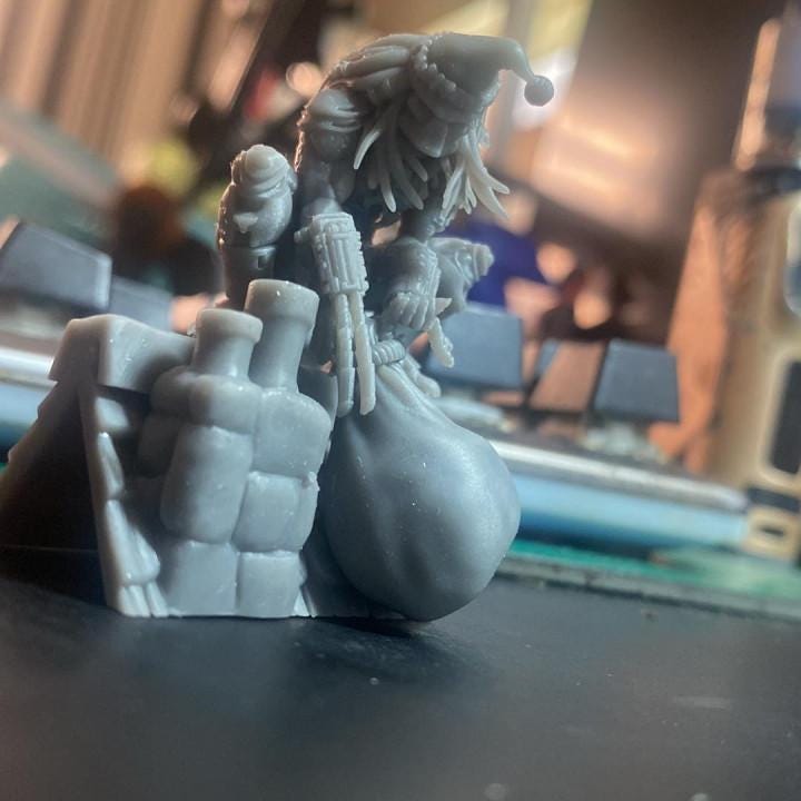 Hunter Claus: 12 Days of Christmas Miniature Sculpture - 32mm Fantasy RPG Figurine for Wargaming