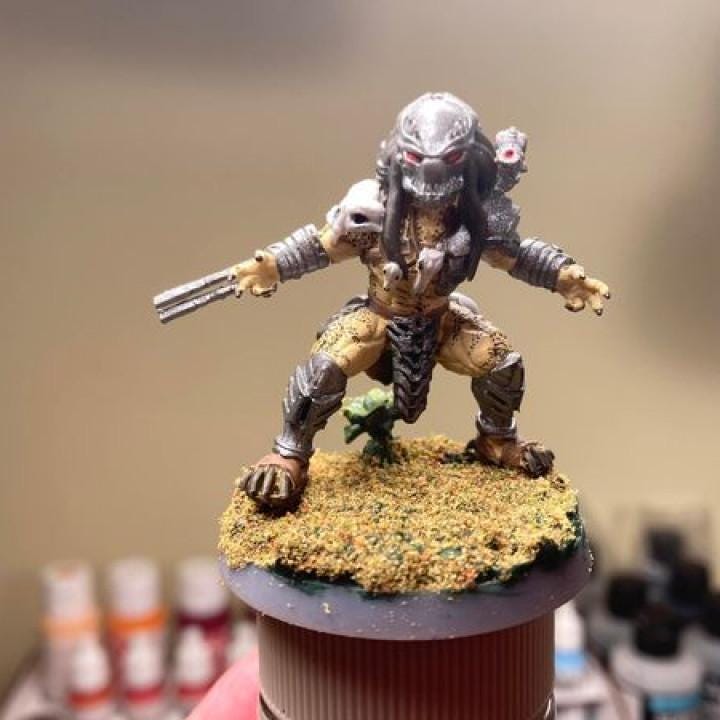 Berserker Skull Hunter Sergio The Bonesplitter Miniature - 32mm Resin Tabletop Figure for RPG & Wargaming