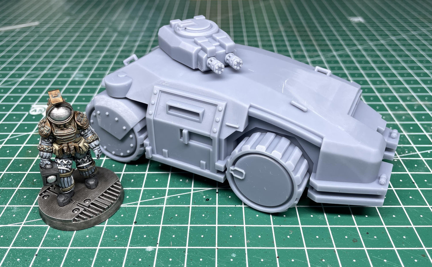 Cyberpunk Arc Whrellieck MK1 Miniature Figurine - Sculpted for RPG, Wargaming, TTRPG, Anime Enthusiasts