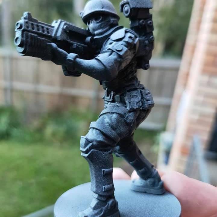 Female Colonist Marine Miniature: Pvt Kiki Yukito - 32mm Sci-Fi Alien Hunter Figure for Tabletop Gaming