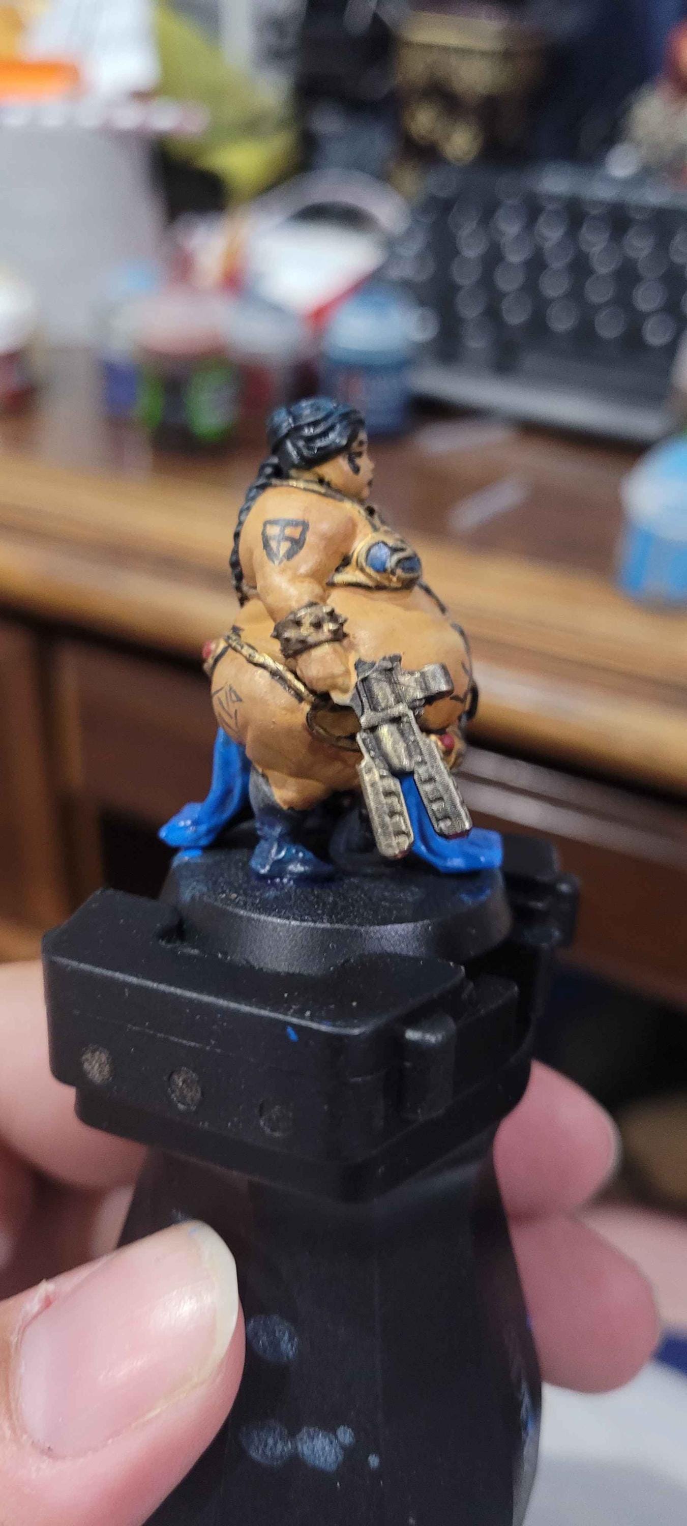 Cyberpunk Batchoy Gang Muse: Lady Sweet Mimosa Leia 32mm Miniature for RPG & TTRPG Gaming