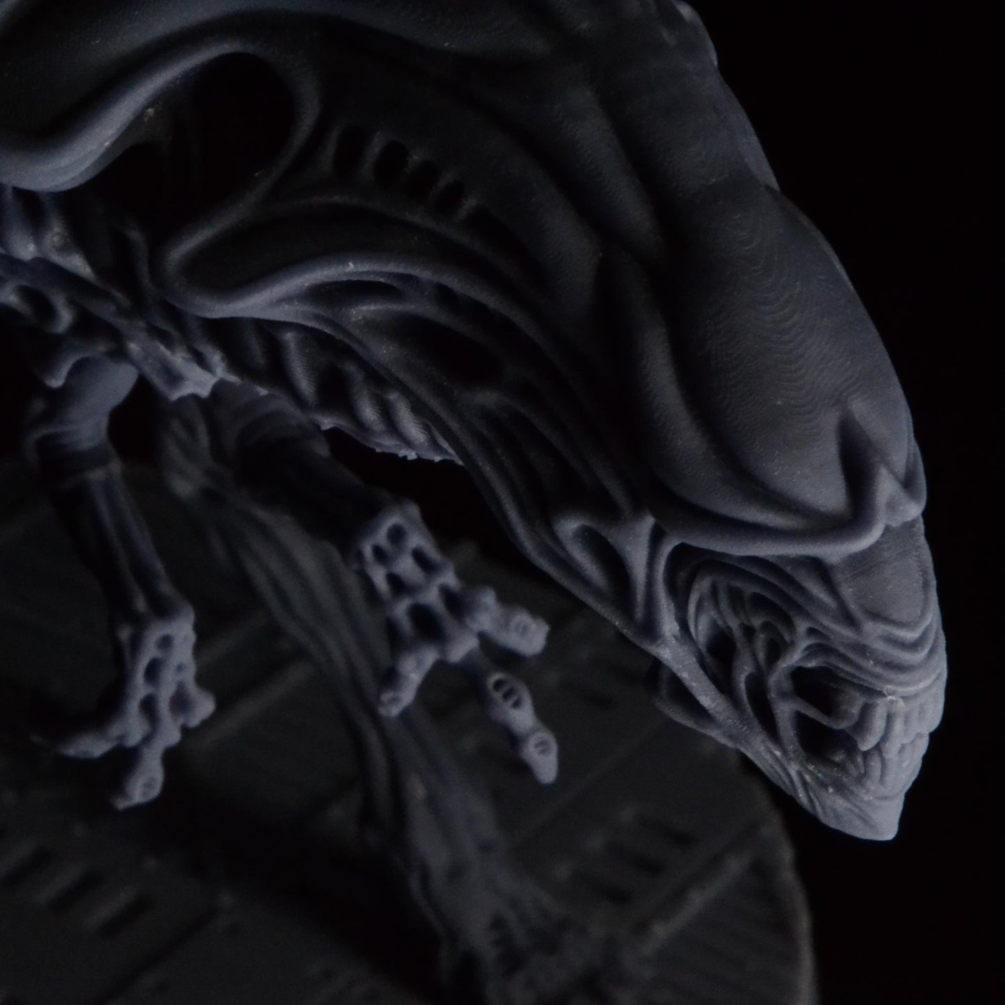 Xenowars Xeno Brood Grandmother Resin Miniature - Papsikels Alien Queen Figure for TTRPG and RPG Games