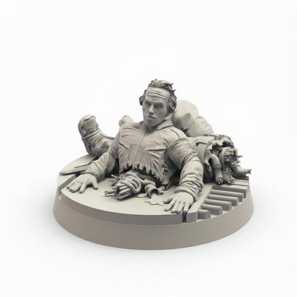 Aliens Pontiff Bishop Android Resin Miniature 32mm