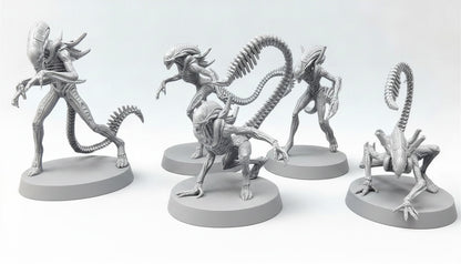 Aliens Xenomorph Warriors Resin Miniatures Papsikels