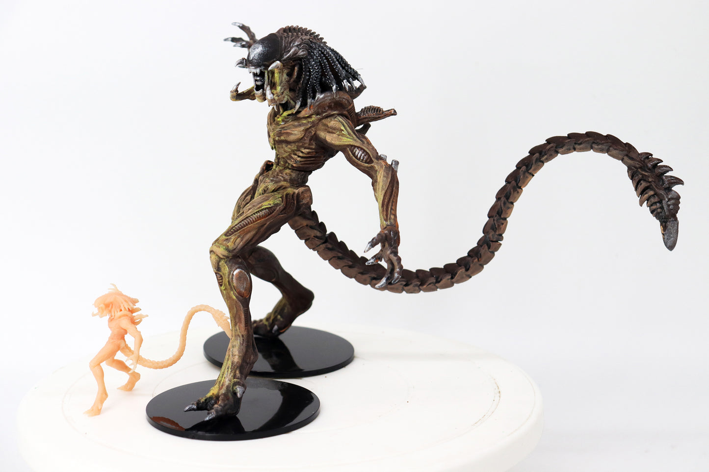 Aliens Predaliens Resin Miniatures Papsikels