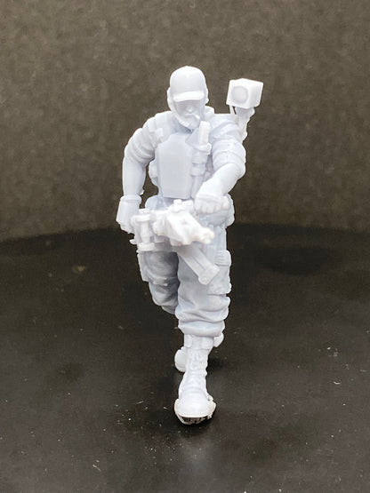 32mm Alien vs Human Colonial Marine Smart Gunner Sergio Miniature for RPG & TTRPG by Papsikels