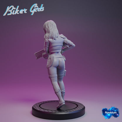 Cyberpunk, Cyberbabe Biker Girls Jen Explosive Blonde Pose 1, Cyberpunk, Papsikels, 32mm Mini