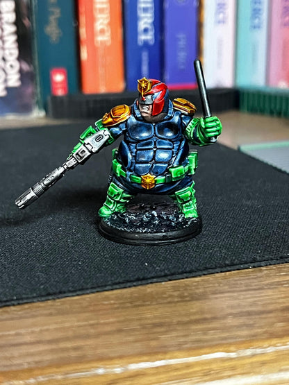 Cyberpunk Law Upholder 8xl Karding Miniature - 32mm RPG Figurine for Tabletop Gaming