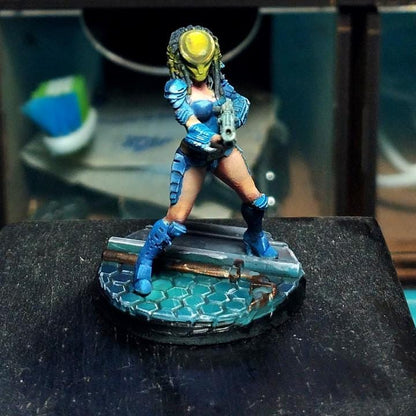Skull Hunters Mechico Noguchisawa Shooting Resin Miniature: 32mm Tabletop Fantasy RPG Figurine