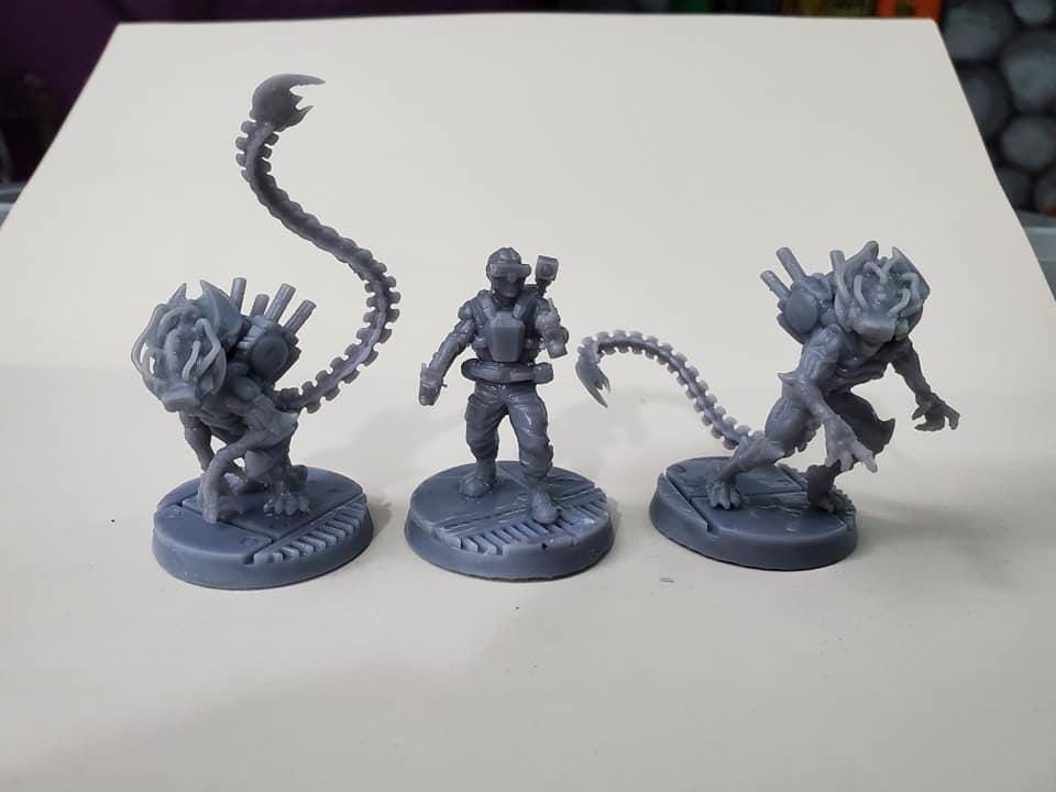 Hudson Wong Division Weaponized Brood Warriors: Papsikels Miniatures for Xenowars RPG Alien Battles
