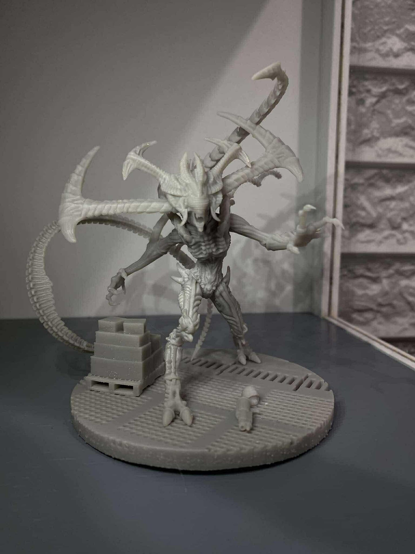 Xenomorph Diablo Resin Miniature: Papsikels Exclusive Alien Queen for TTRPG and RPG Tabletop Gaming