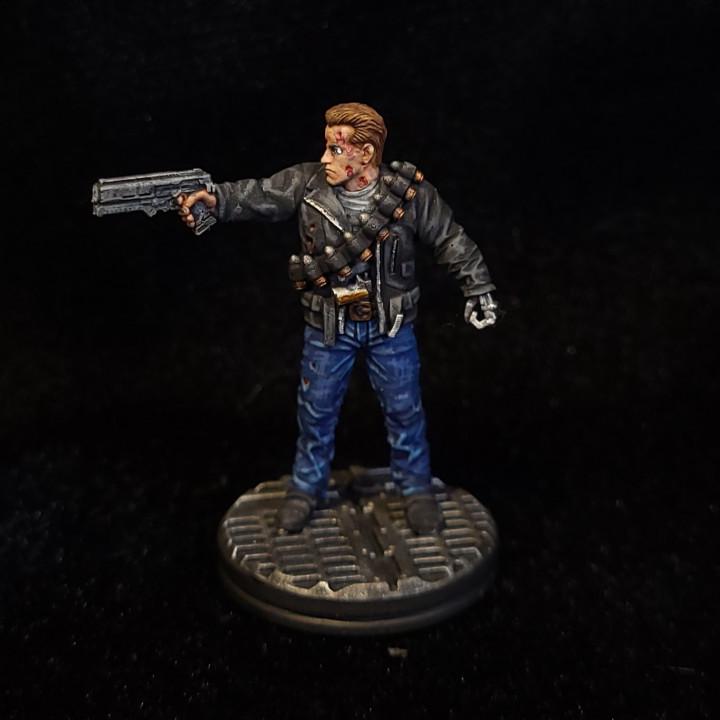 Cyborg Hero E-900 Exterminator Miniature - 32mm Sci-Fi RPG Figurine for Tabletop Gaming