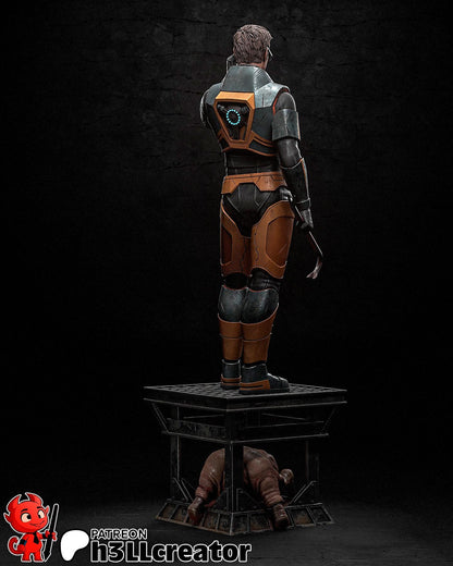 Gordon Freeman from Half Life 2 (fan art) | Full Model or Bust | Miniature scale 1:12 | h3LL Creator | DIY Model Kit