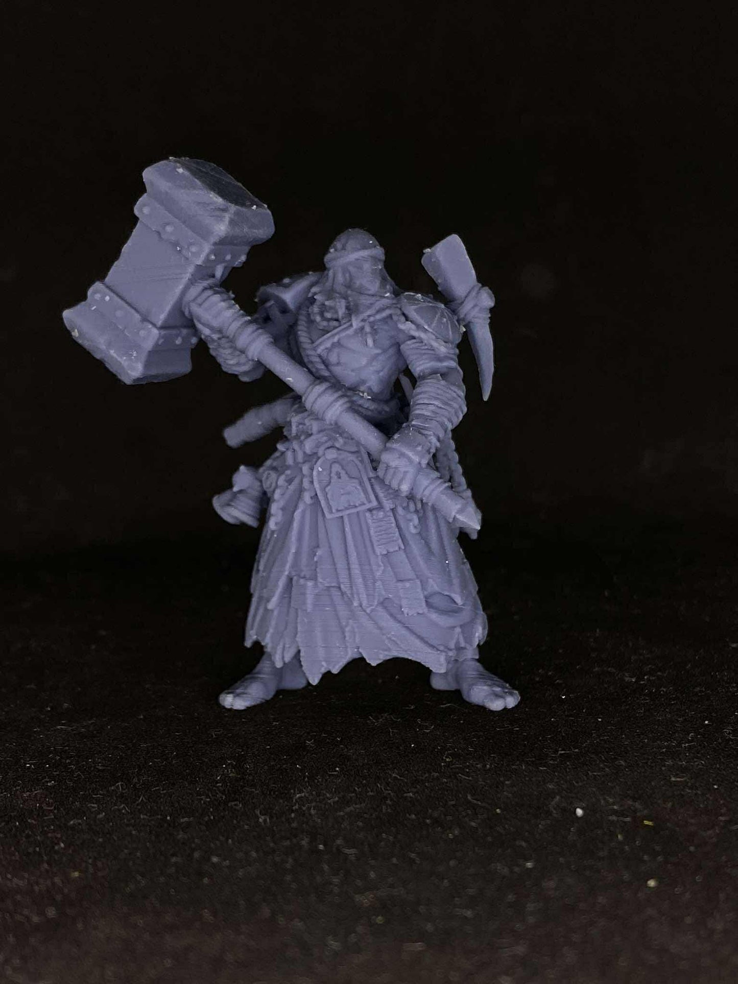 Quiapo Communicant Miniature: Trench Crusade Warrior-Priest, Papsikels 28/32mm