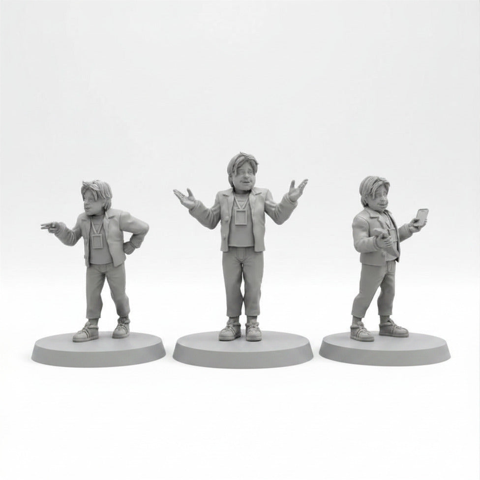 KPop Demon Hunters fanart Idol Demon Hunter Manager Papsikels resin miniatures on white background
