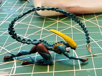 Xeno Vixen Brood Stalker Resin Miniature Papsikels
