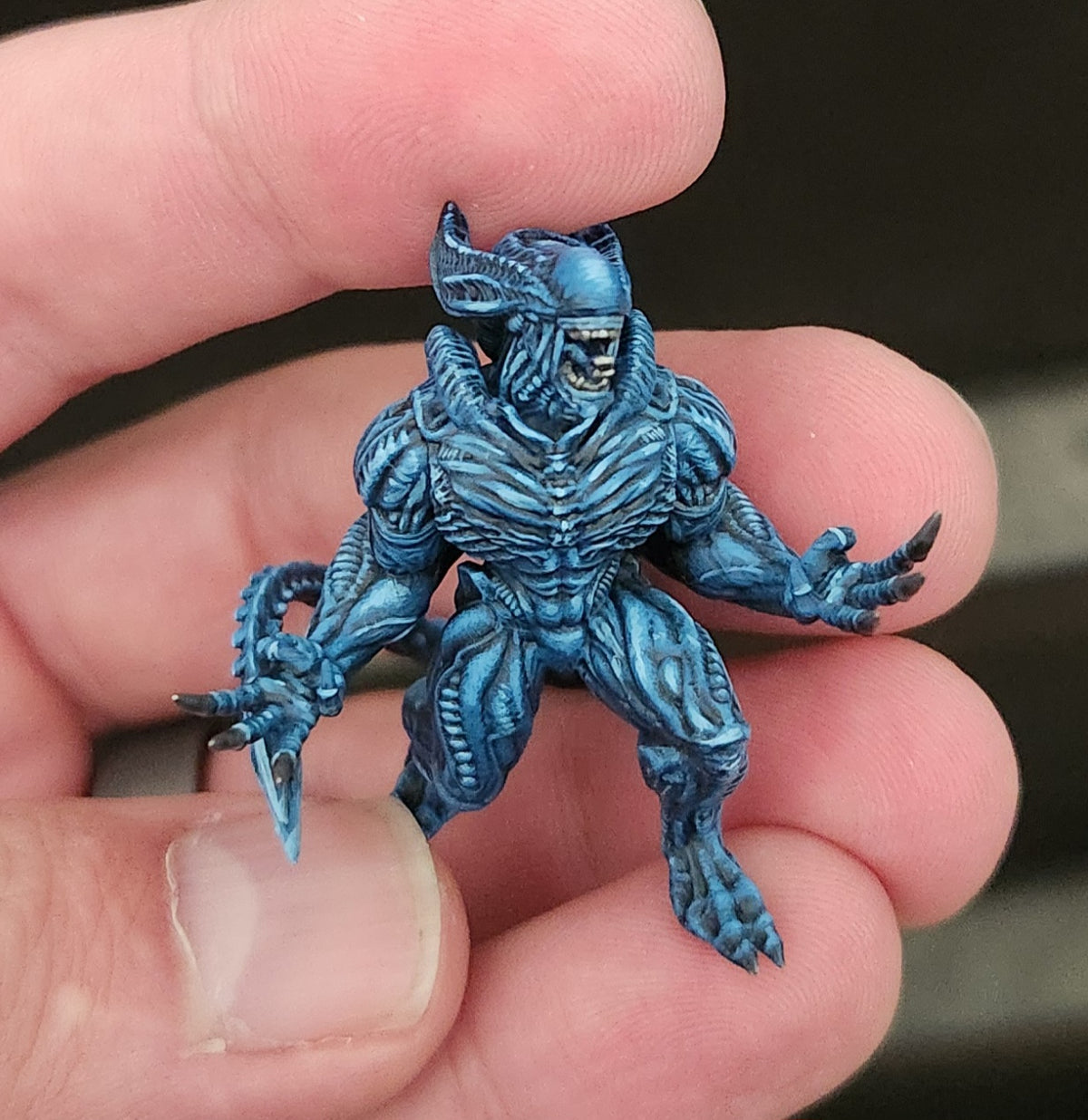 Painted Xeno Wolverine Berserker Aliens Vs Avengers fan art Papsikels resin miniature example